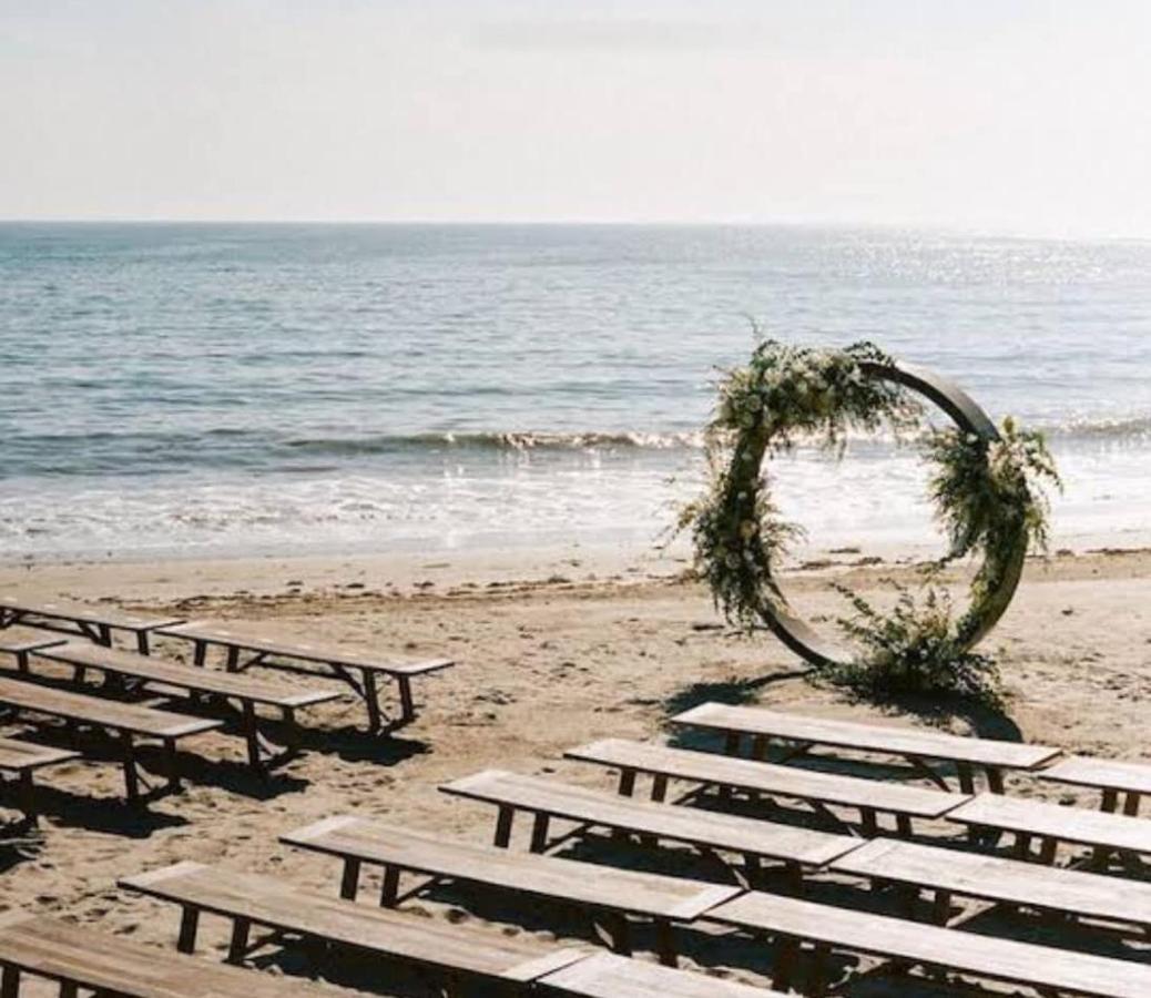 Sunbloom Beachfront Hotel And Restaurant Zambales Sinabacan Extérieur photo