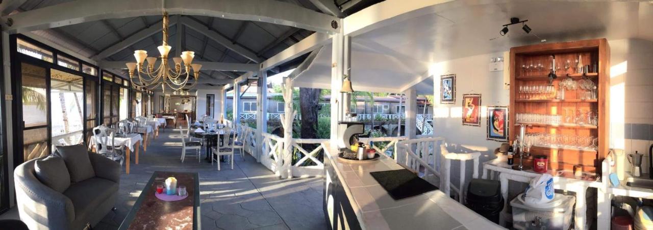 Sunbloom Beachfront Hotel And Restaurant Zambales Sinabacan Extérieur photo