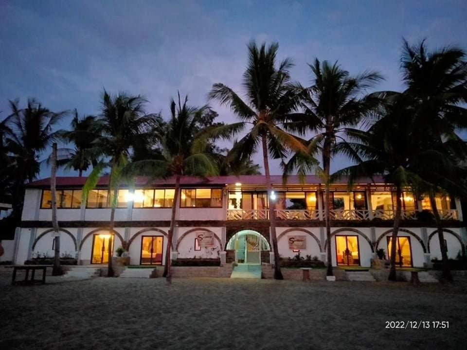 Sunbloom Beachfront Hotel And Restaurant Zambales Sinabacan Extérieur photo