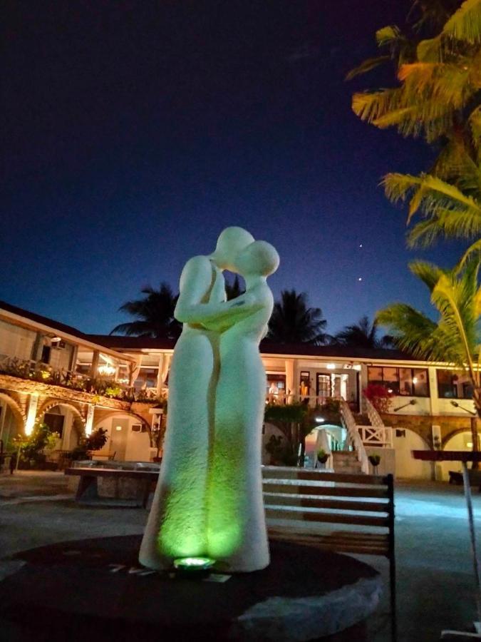 Sunbloom Beachfront Hotel And Restaurant Zambales Sinabacan Extérieur photo