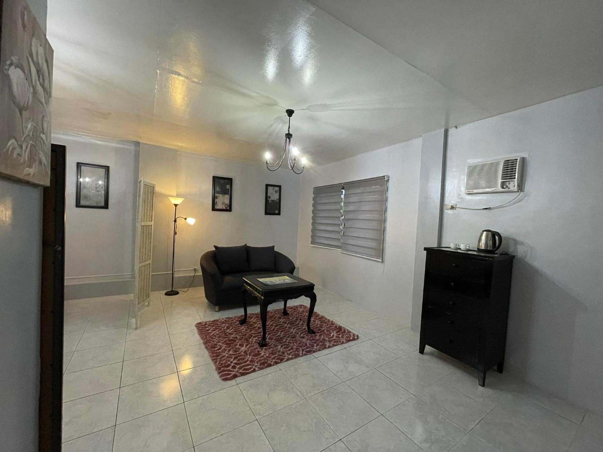 Sunbloom Beachfront Hotel And Restaurant Zambales Sinabacan Extérieur photo